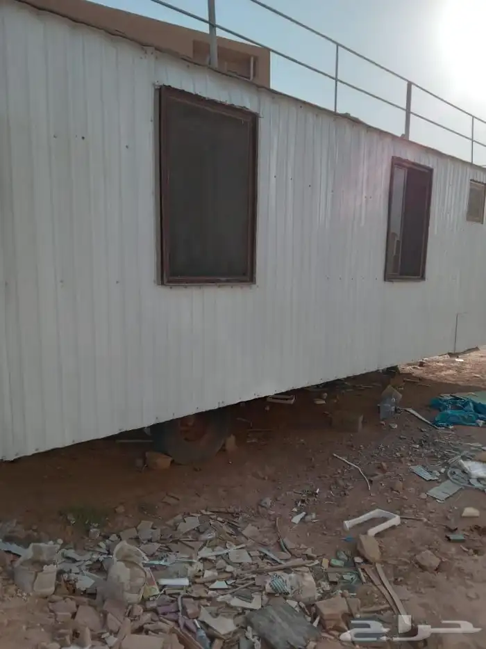 للبيع معدات مقاولات خرسانيه وسكن للمهندسين 4