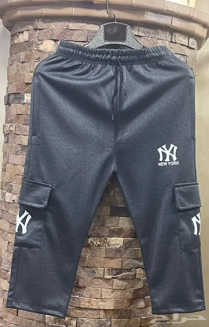 سروال رياضي مقاسات L.XL.XXL باسعار مناسبه متوفر شورت بحر 25