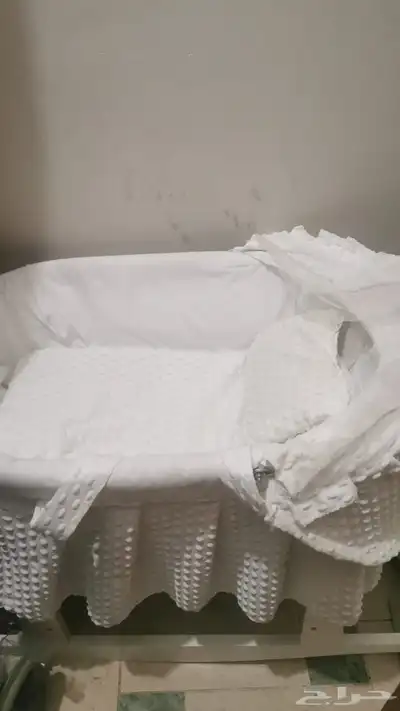 أغراض مواليد مستعملة ونظيفة 2
