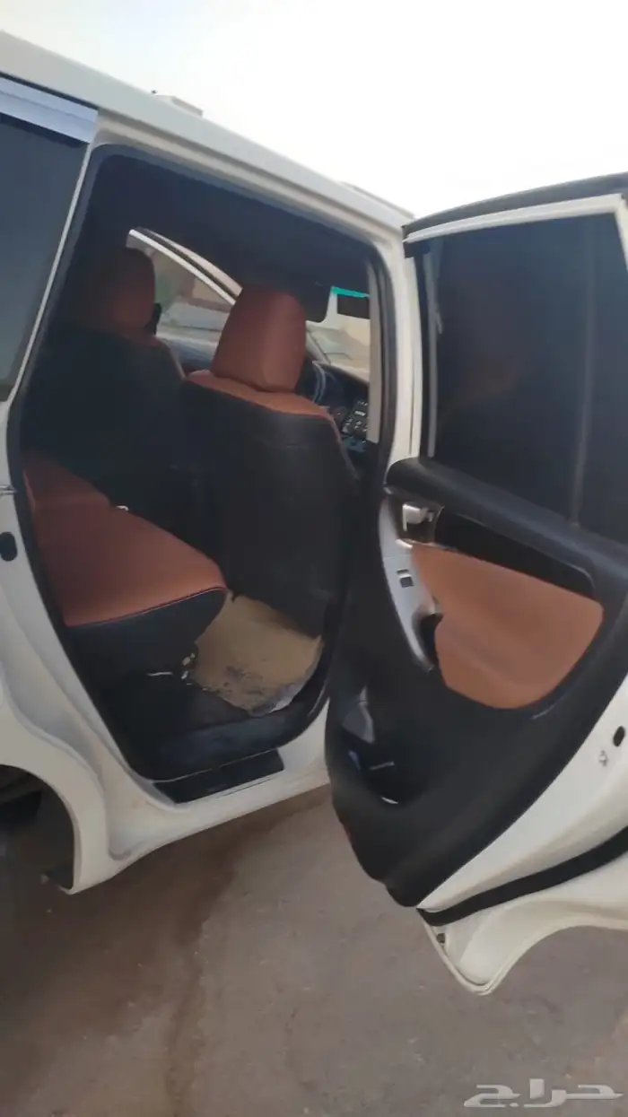 Toyota Innova Crysta model 2018 km 460 7