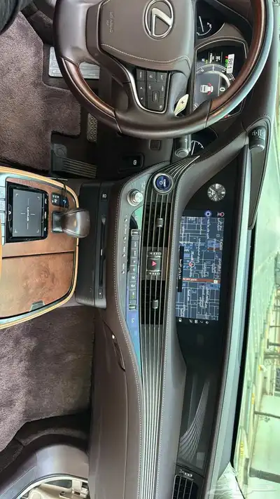 لكزس LS500h 2018 هايبرد 14