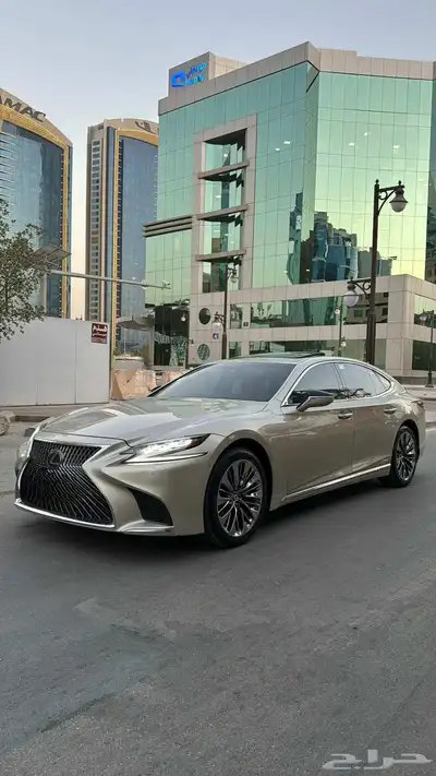 لكزس LS500h 2018 هايبرد 0