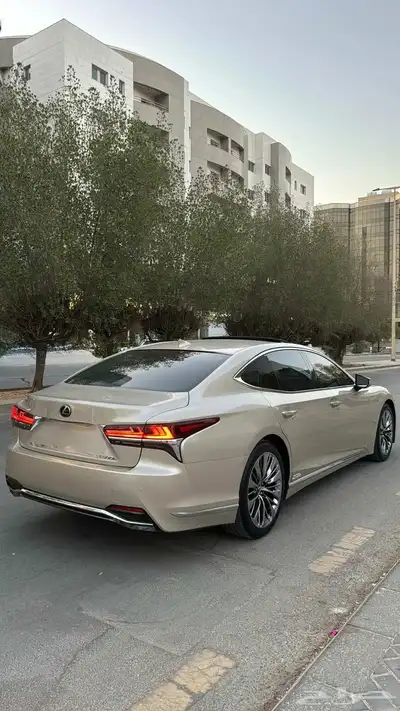 لكزس LS500h 2018 هايبرد 5