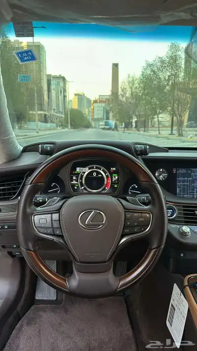 لكزس LS500h 2018 هايبرد 13