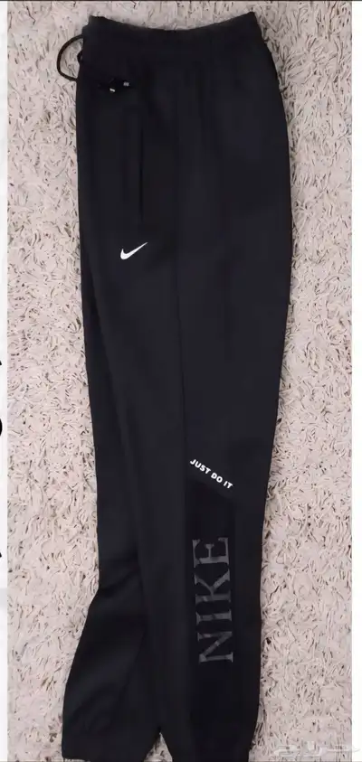 سروال رياضي مقاسات L.XL.XXL باسعار مناسبه متوفر شورت بحر 17