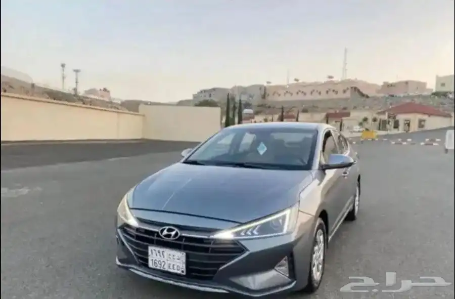 سايق توصيل موظفات معلمات داخل الرياض 0