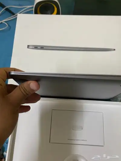 ماك بوك اير M1 مساحة 512GB مع كرتونه 3