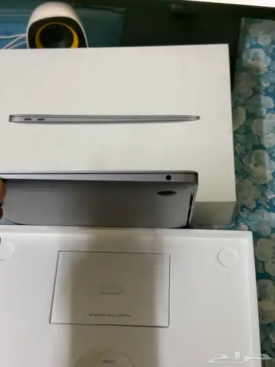 ماك بوك اير M1 مساحة 512GB مع كرتونه 5