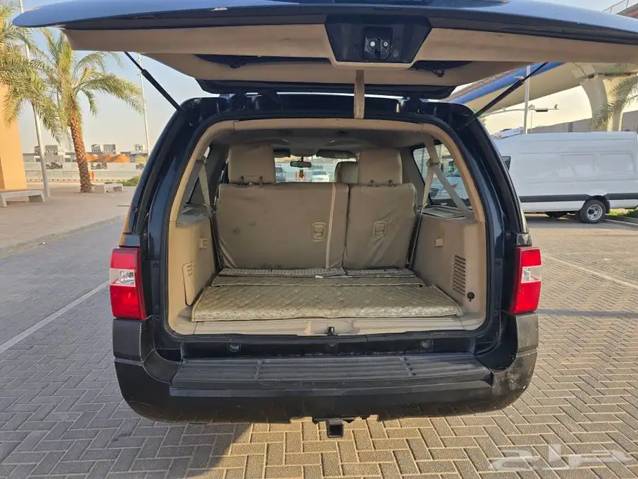 Ford Expedition EL 2010 5