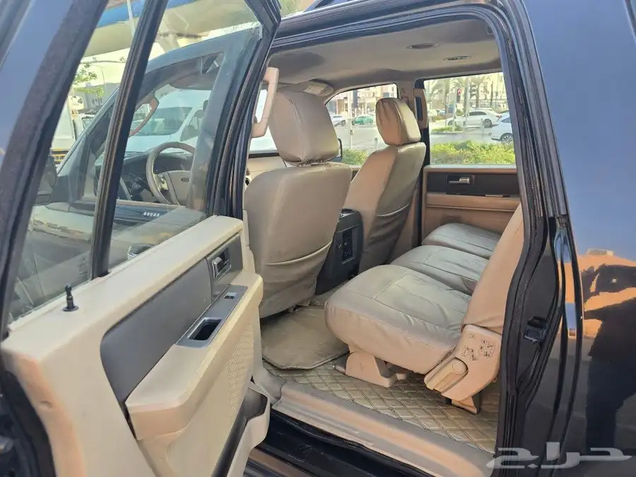 Ford Expedition EL 2010 9