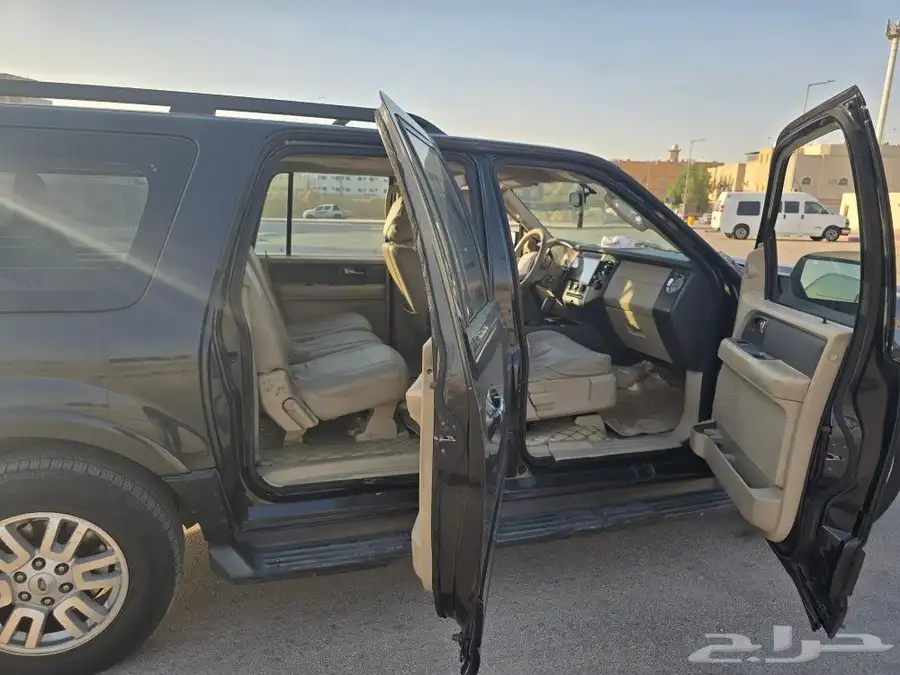 Ford Expedition EL 2010 6