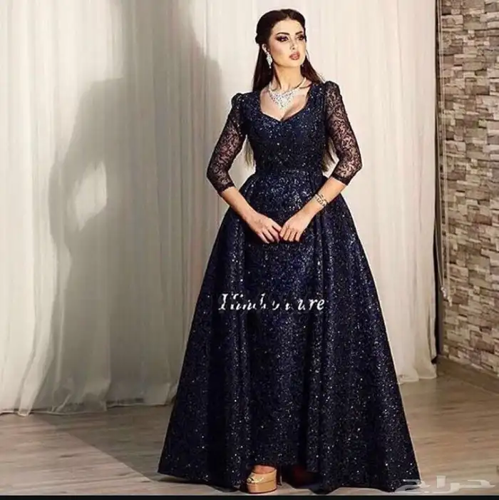 فستان اسود جميل 0