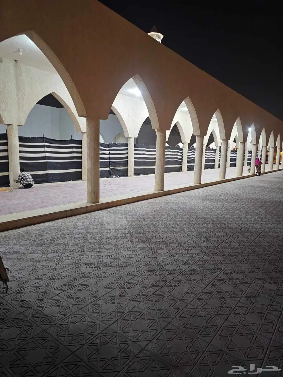 مكيفات ايجار تاجير كراسي طاولات سواتر الرياض حي الملقا 11