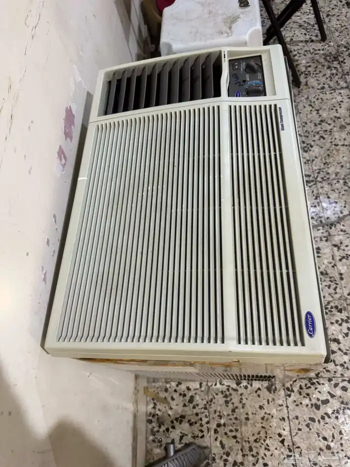 للبيع مكيف كارير نظيف جدا شغال وتبريده ممتاز 4