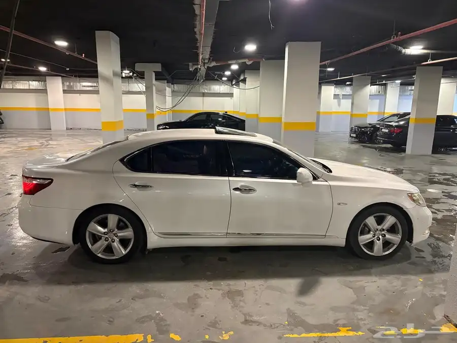 لكزس 460 LS 1