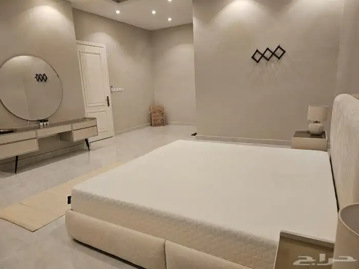 دور للبيع ملحق رووف 5غرف 4دورات مياة 311 متر 9