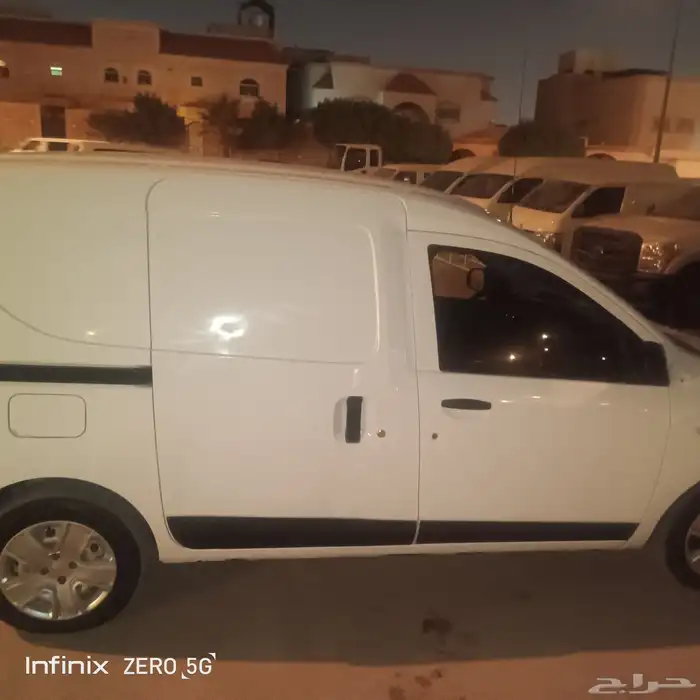 رينو دوكر فإن موديل 2020 4