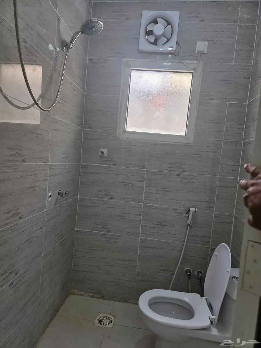 شقق عزاب للايجار 2