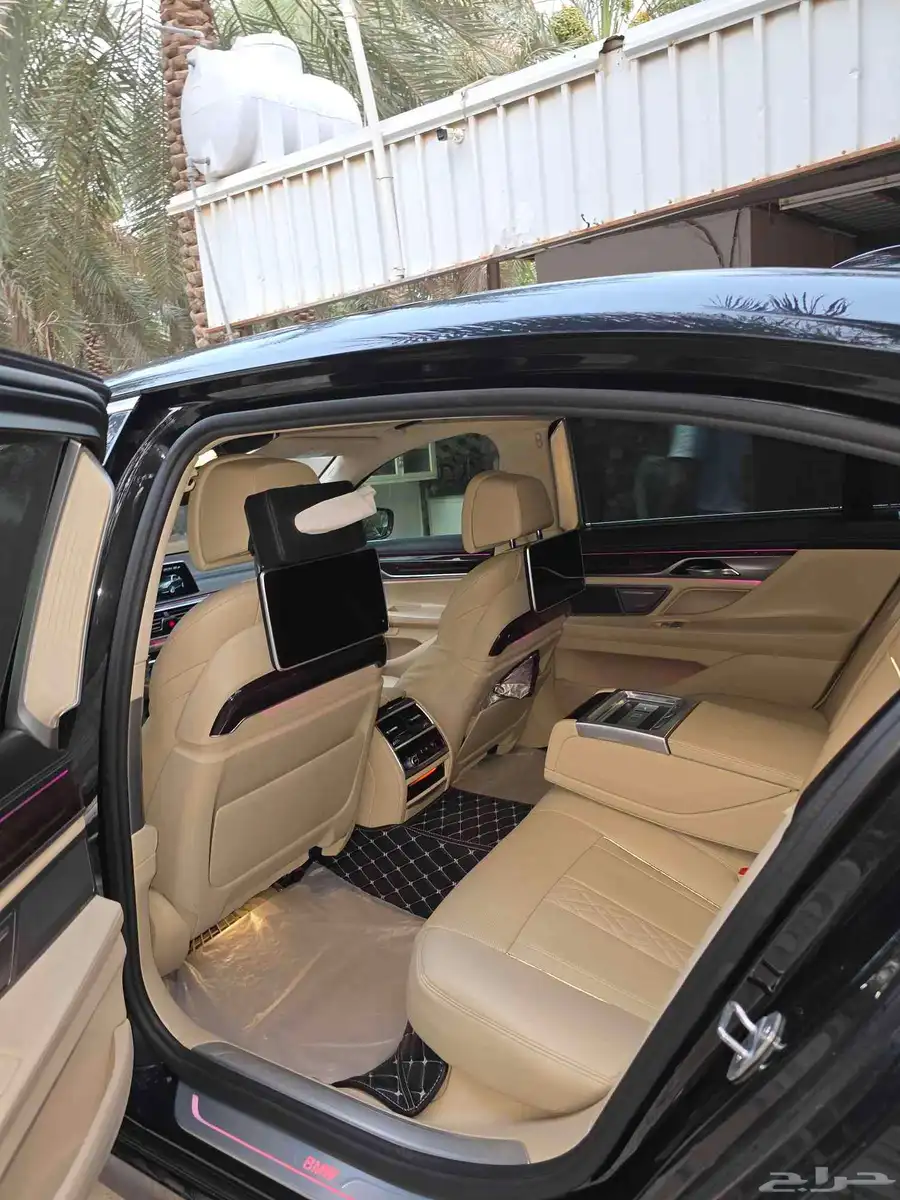 BMW 2016--740 7