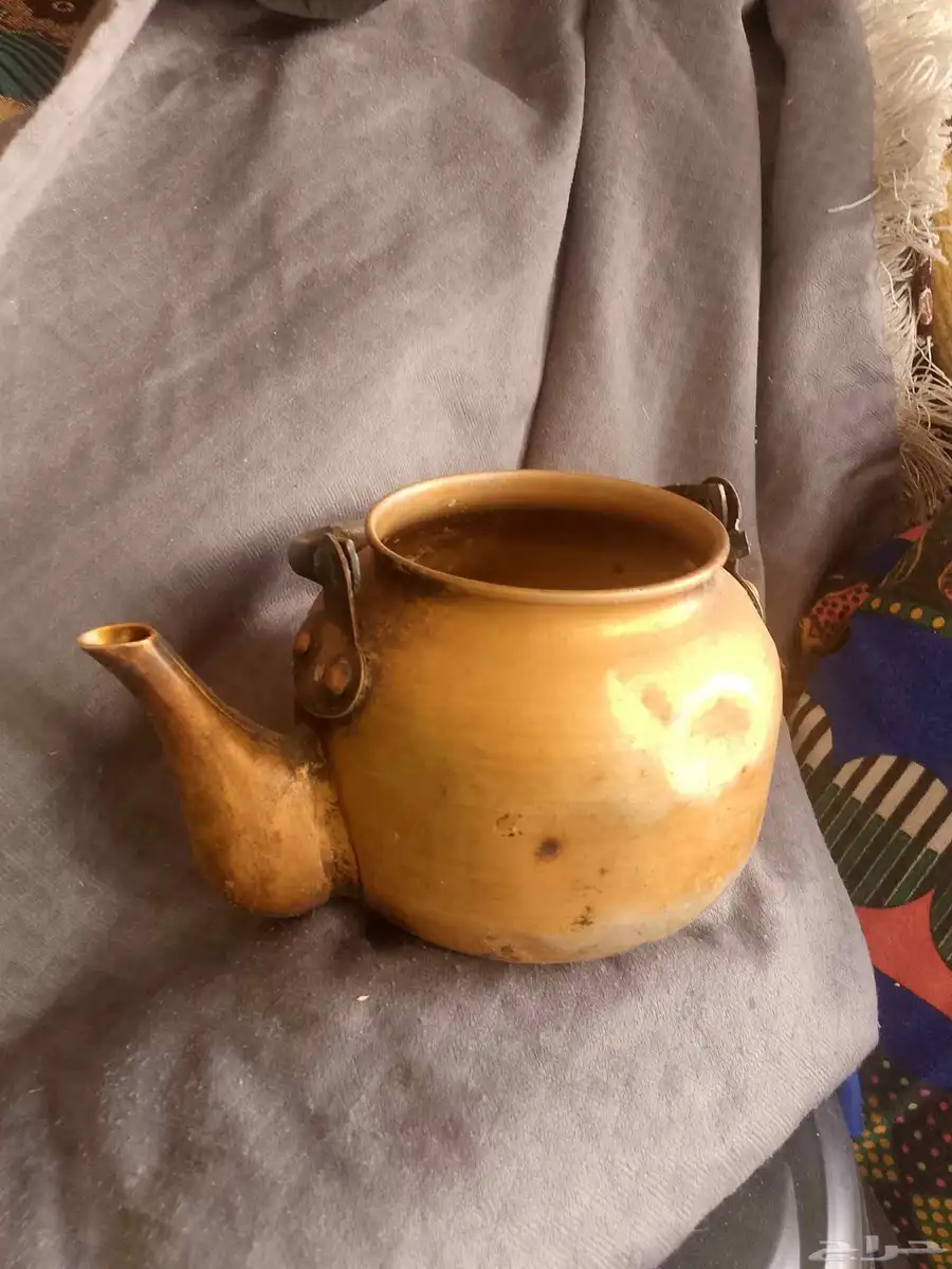 للبيع. دلآل..وجدور طبح. سوريات والسيف والرسلان العدد 4 1