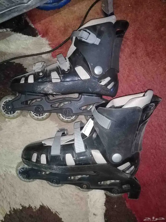 للبيع تزلوجات مع أغراضها كامله 0