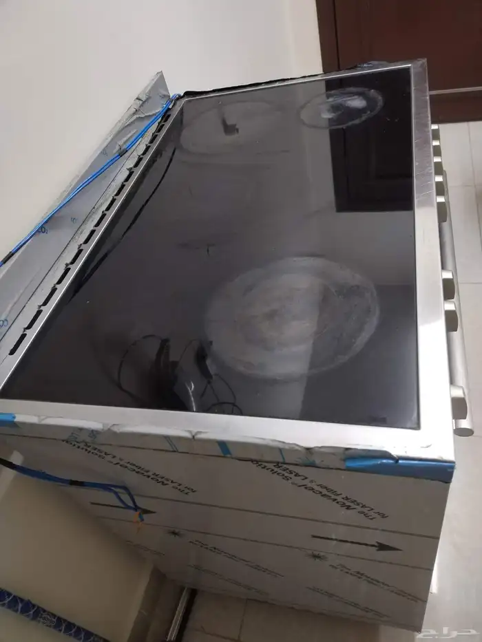 فرن كهربائ خمسه عيون شغال شرط نظيف مرا على السوم. 0