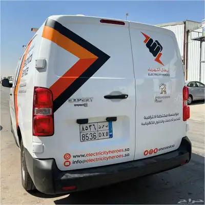 تصميم و طباعة استكر سيارات 2