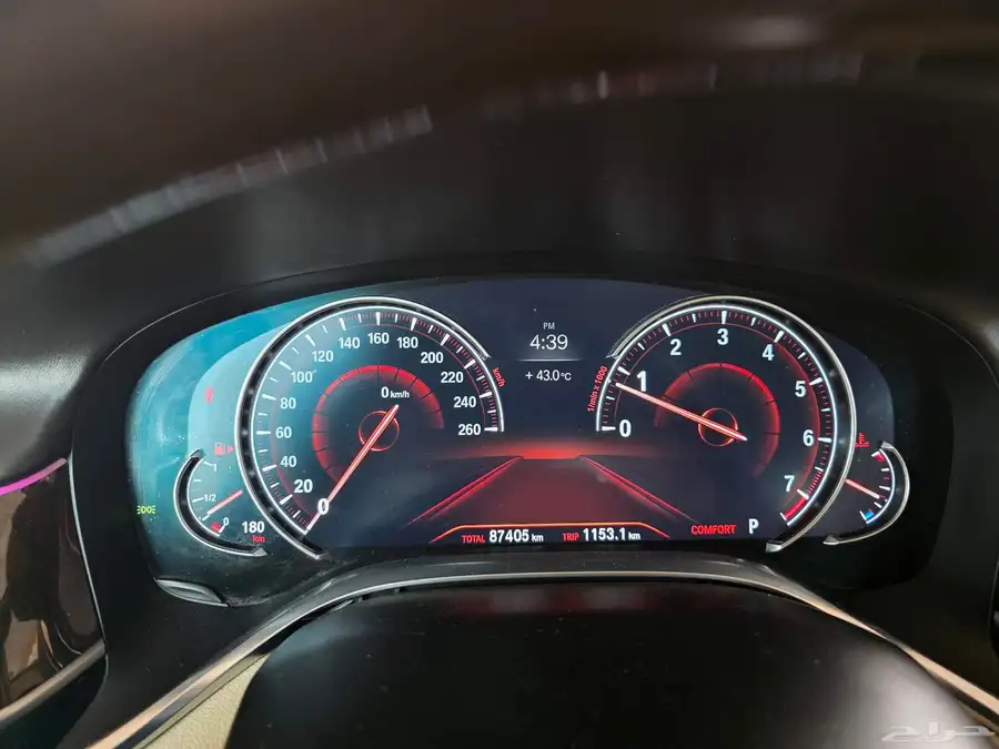 BMW 2016--740 11