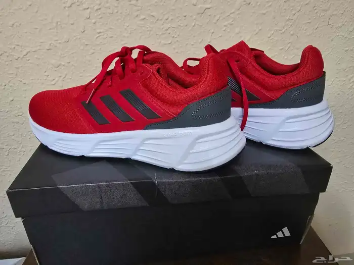 شوز اديداس أصلي مقاس 42 للبيع   السعر 250 2