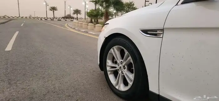 فورد تورس 2013 فل كامل نظيفة 18