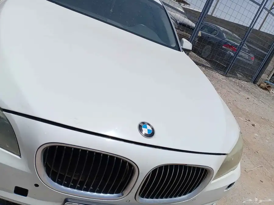 يوجد لدينا جميع انواع قطع غيار مرسيدس تشليح بي ام دبليوه 2