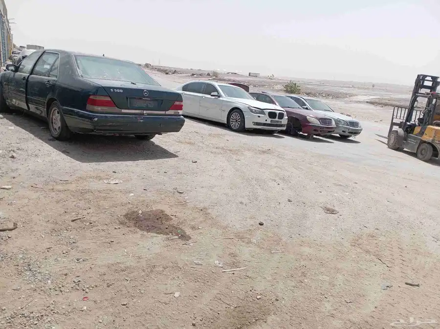 يوجد لدينا جميع انواع قطع غيار مرسيدس تشليح بي ام دبليوه 0