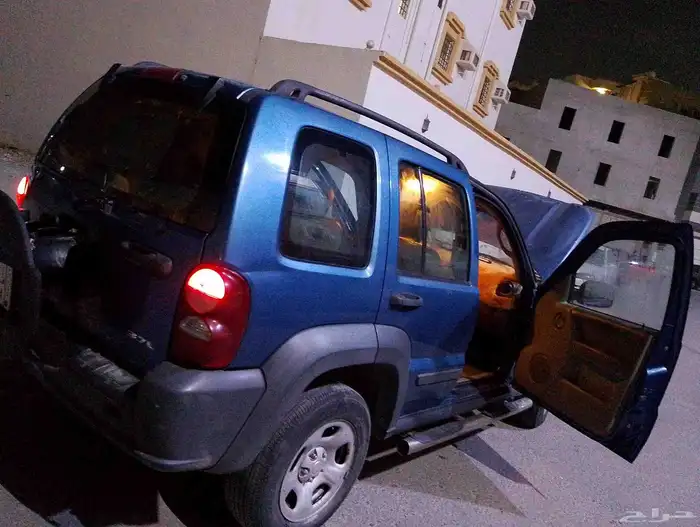 جيب شروكي لبرتي مديل 2006 اتماتيك 6