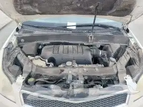 Chevrolet Traverse LT model 2012 3