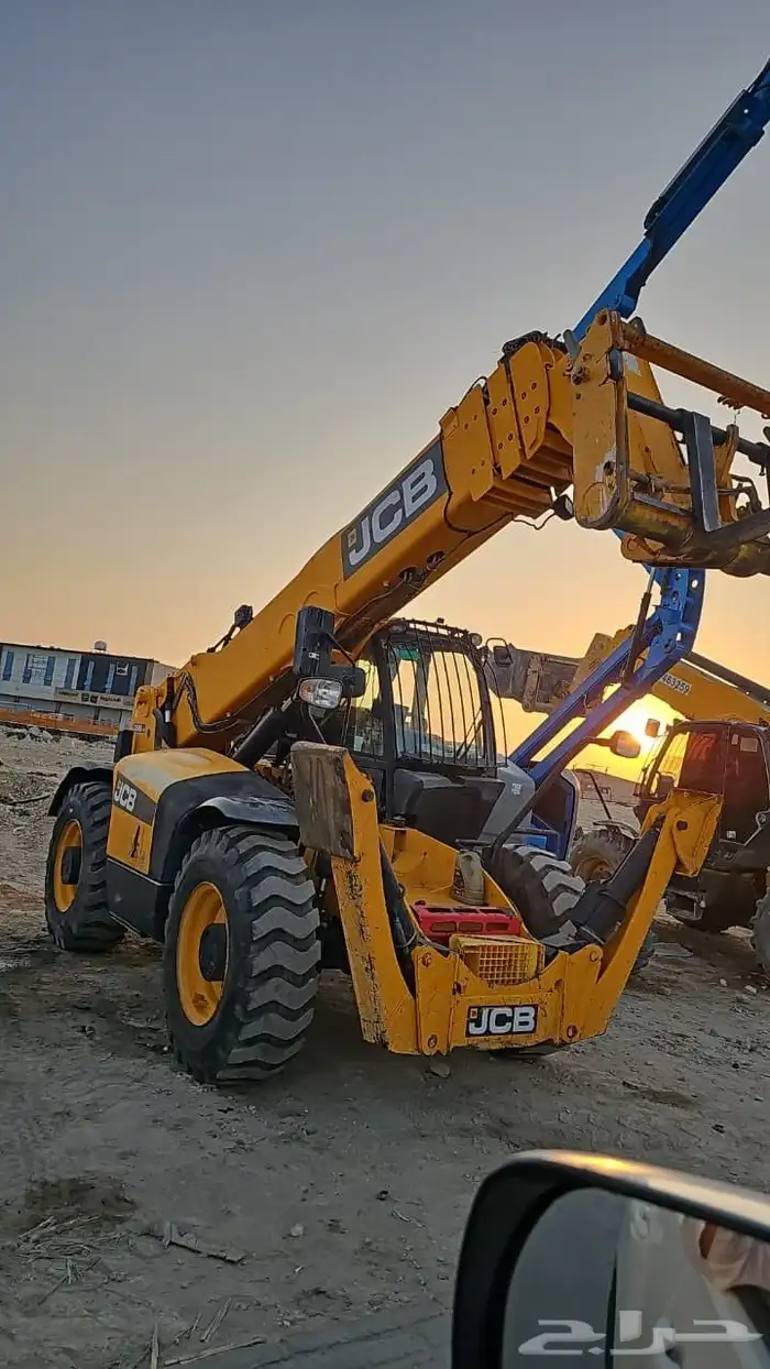 رافعات شوكيه للتاجير 5