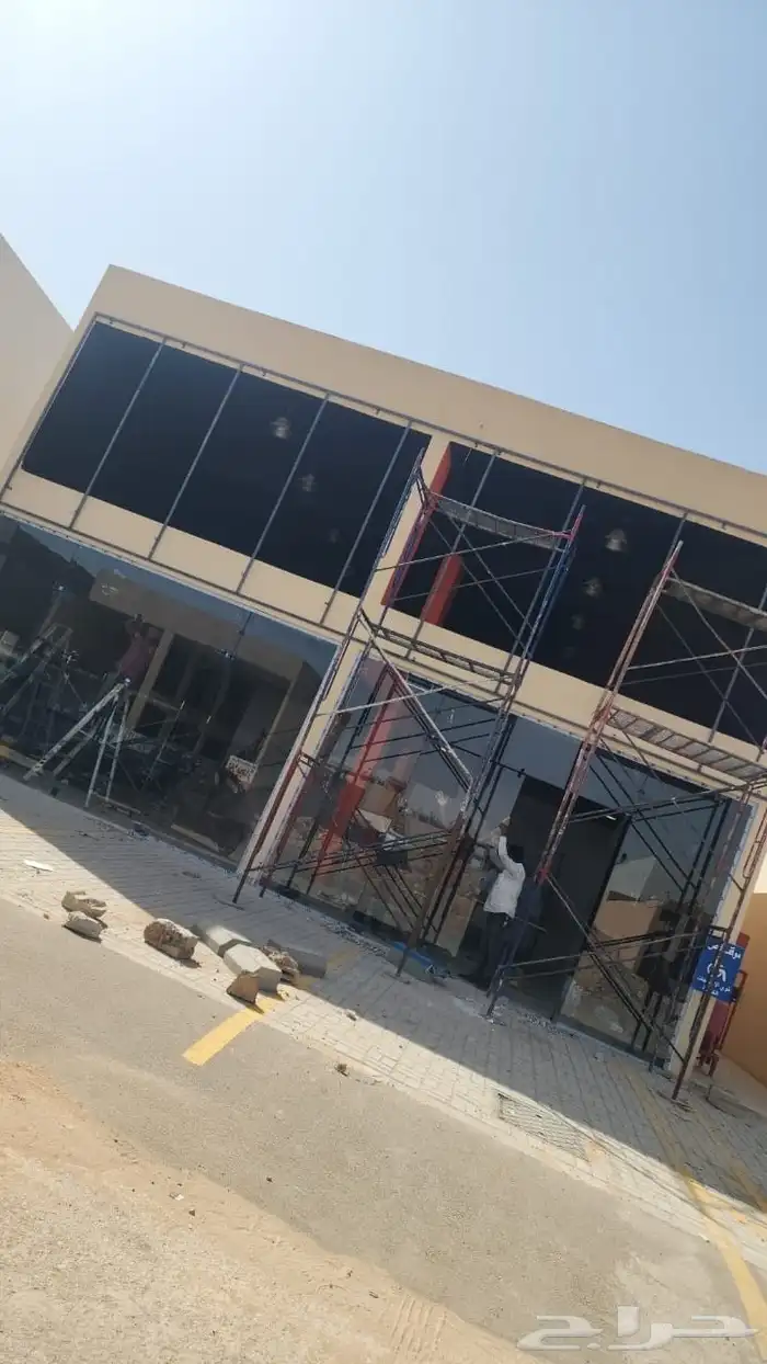 متخصصين في تسوير الاراضي تركيب لافتات طرق. 3