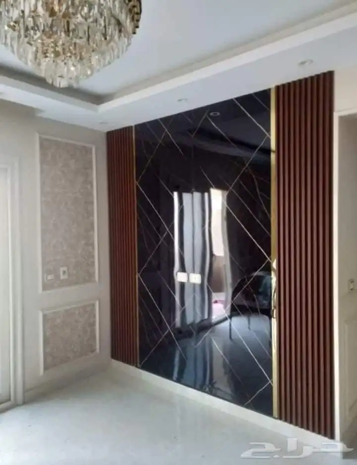 ديكورات جدار 2