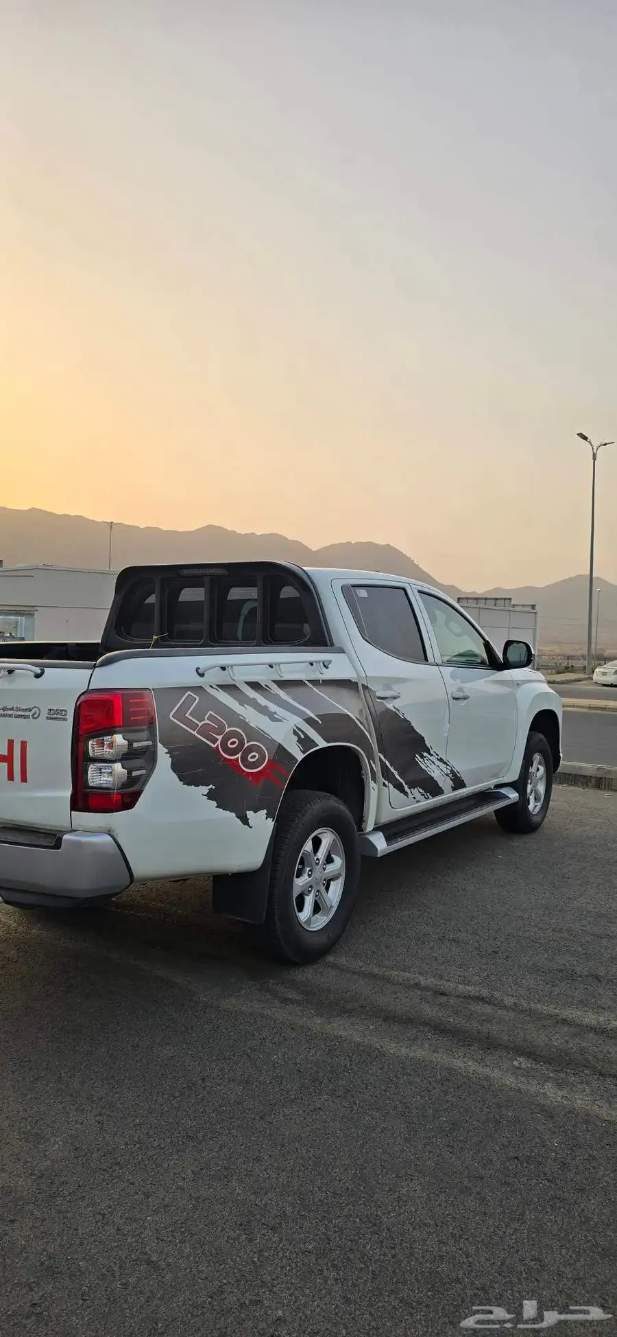 مستبيشي L200 2
