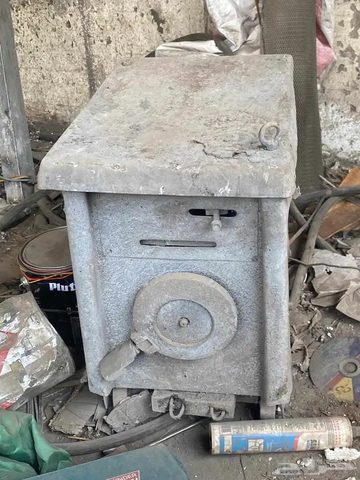 آلة لحام آلة قطع والعديد من الآلات الأخرى 1