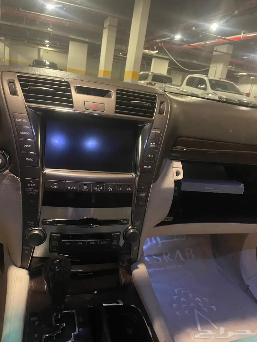 لكزس 460 LS 9