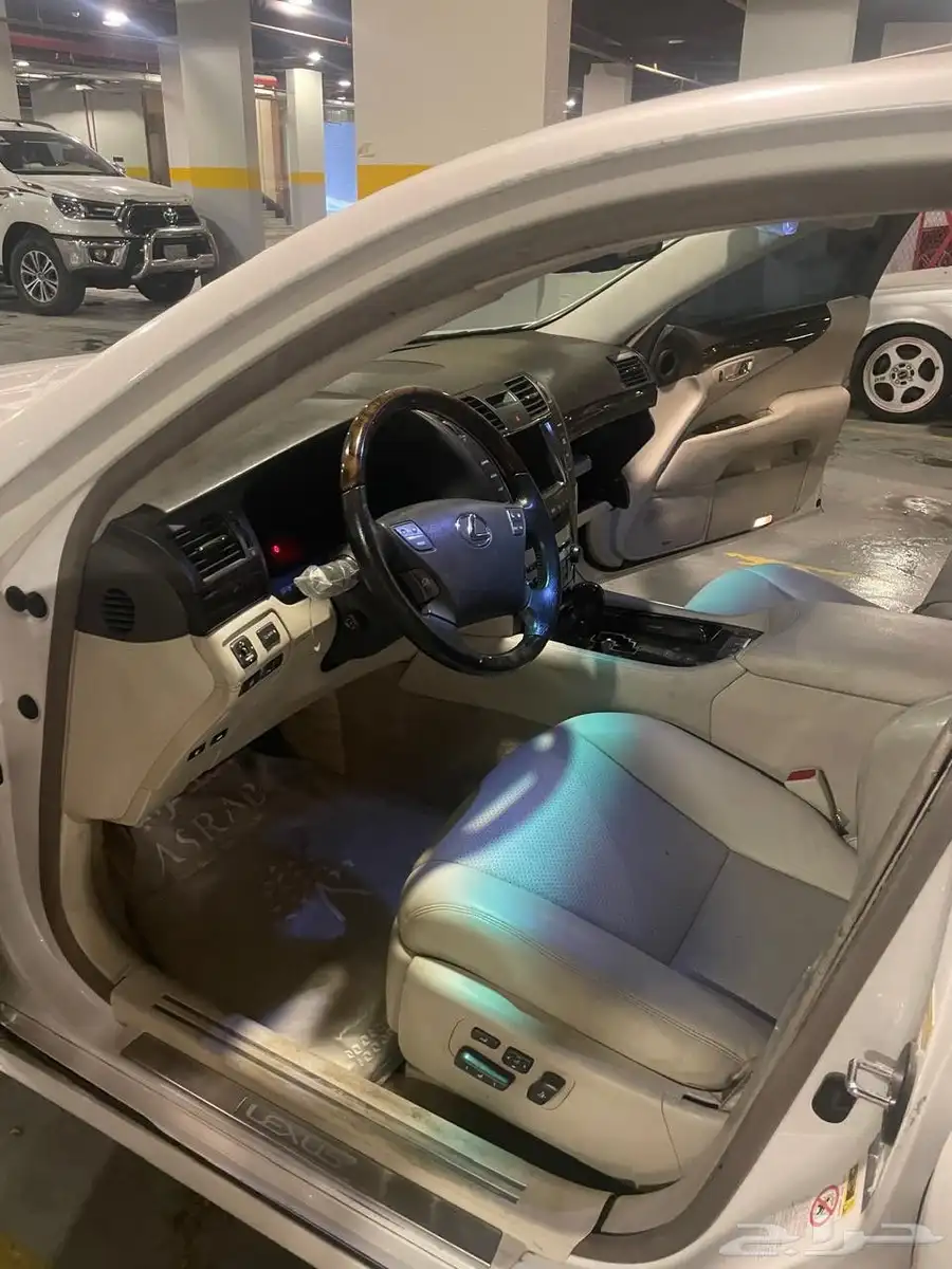 لكزس 460 LS 11