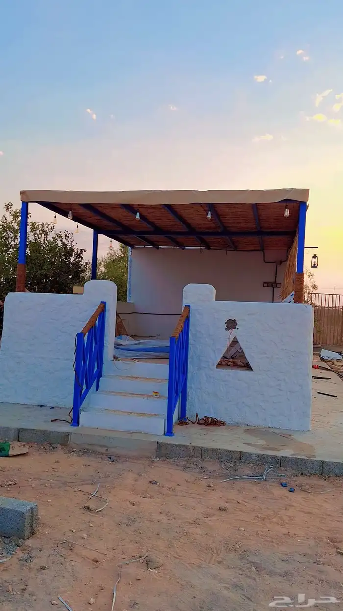 مقاول تنفيذ أعمال العريش النخيل والخيزران 0