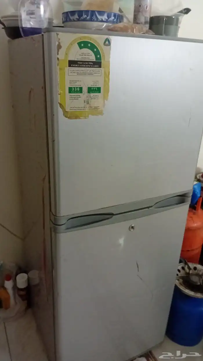 للبيع سرير مفرد  أنبوبة غاز   دافور  دفاية تعمل بالزيت ثلاجة 3