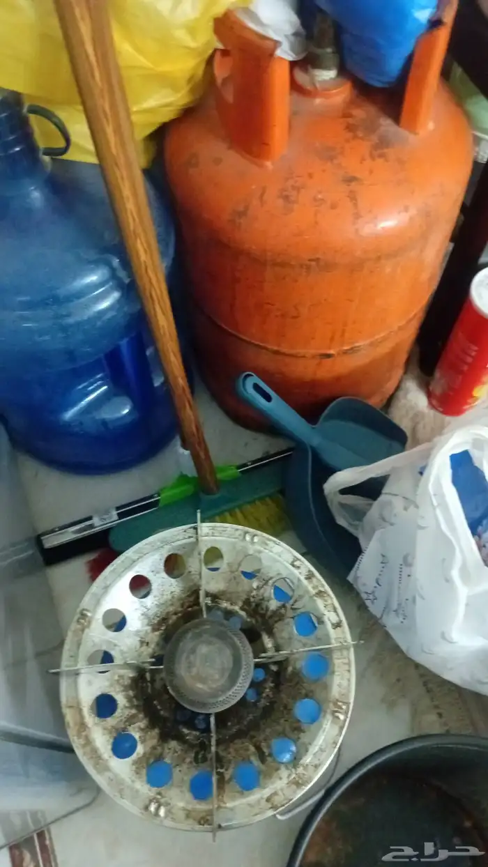 للبيع سرير مفرد  أنبوبة غاز   دافور  دفاية تعمل بالزيت ثلاجة 1