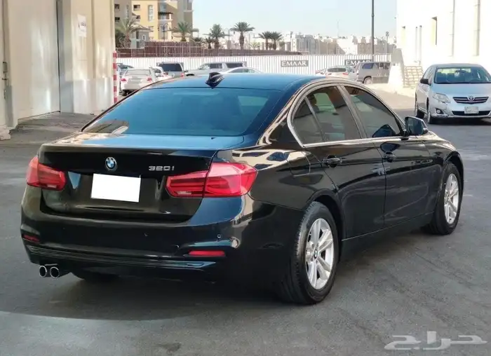 بي ام دبليو BMW 320i 5