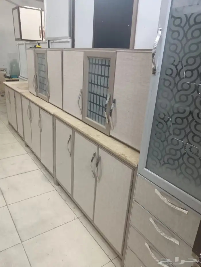 يوجد لدينا مطابخ جديده ومستعمل وغرف جديدة ومستعمل حسب الطلب 0