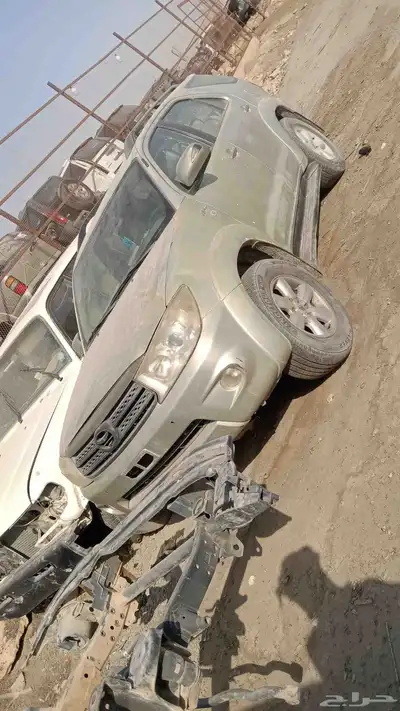 تشليخ قطع غيار سيارات تويوتا فورتشنر موديل 2009 1