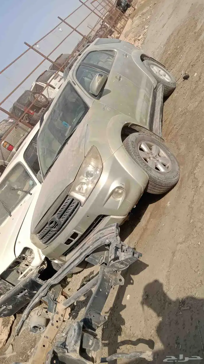 تشليخ قطع غيار سيارات تويوتا فورتشنر موديل 2009 1