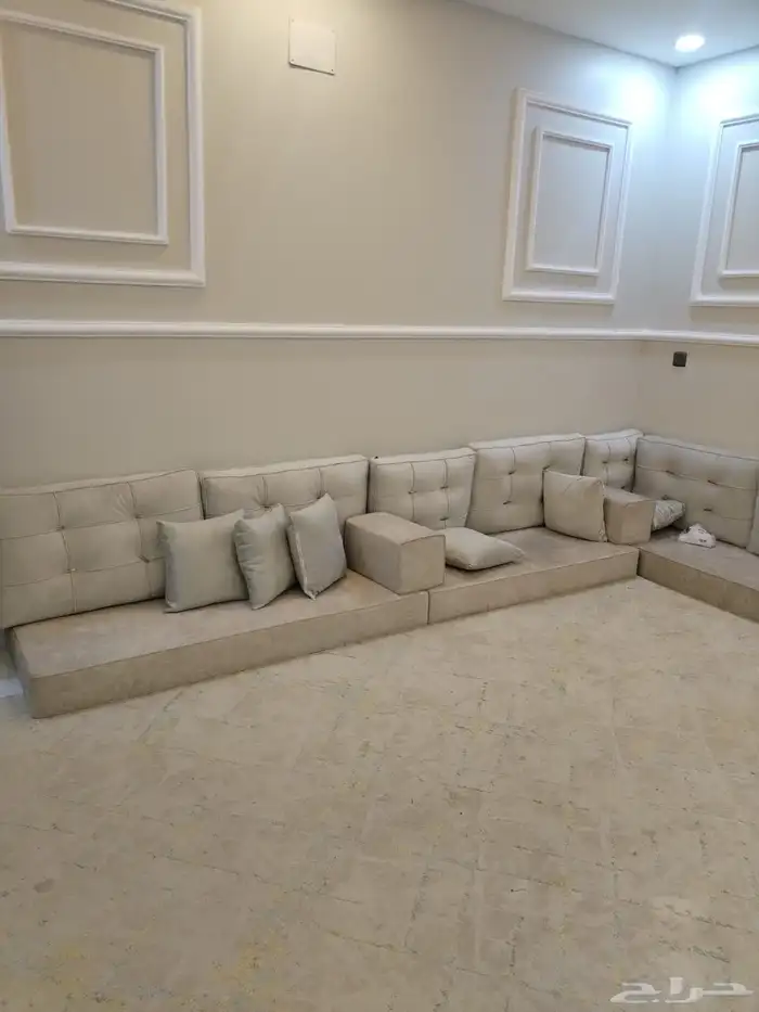 كنب ومجلس واسرة اطفال جديدة وستاره وموكيت 7