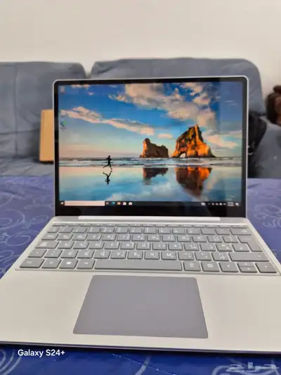 Microsoft Surface Laptop Go Core i5  10th Generation 3